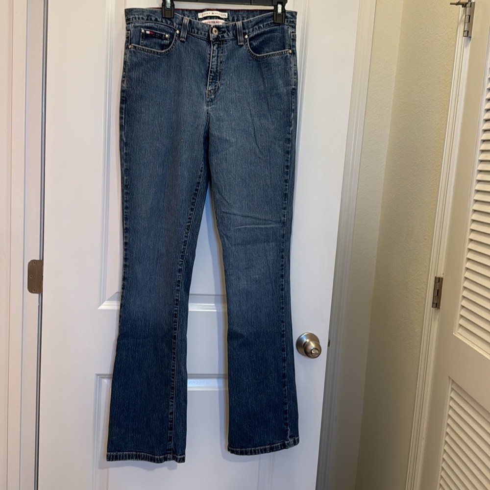 Tommy Hilfiger jeans hipster boot hip to hip  16.5” denim